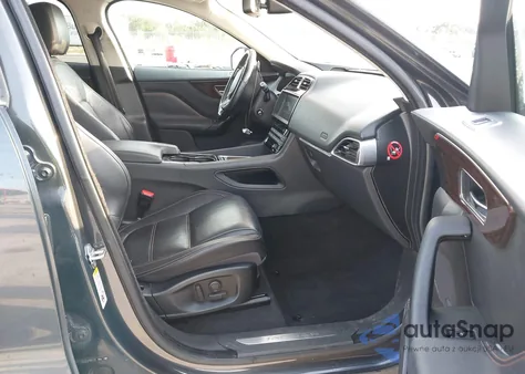 2017 Jaguar F-Pace 35T Prestige z USA, uszkodzony, nr VIN SADCK2BV3HA886126